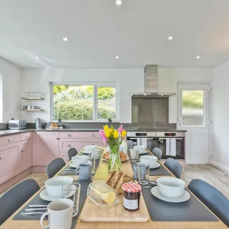 4 Bed In Oc-lr018 * Hawkshead