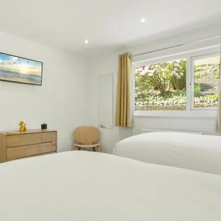 4 Bed In Oc-lr018 Feriehus *